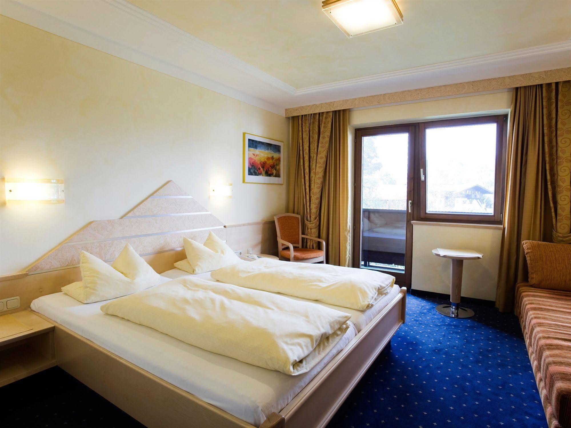 Erlebnishotel Kitzbuehler Horn Oberndorf in Tirol Luaran gambar