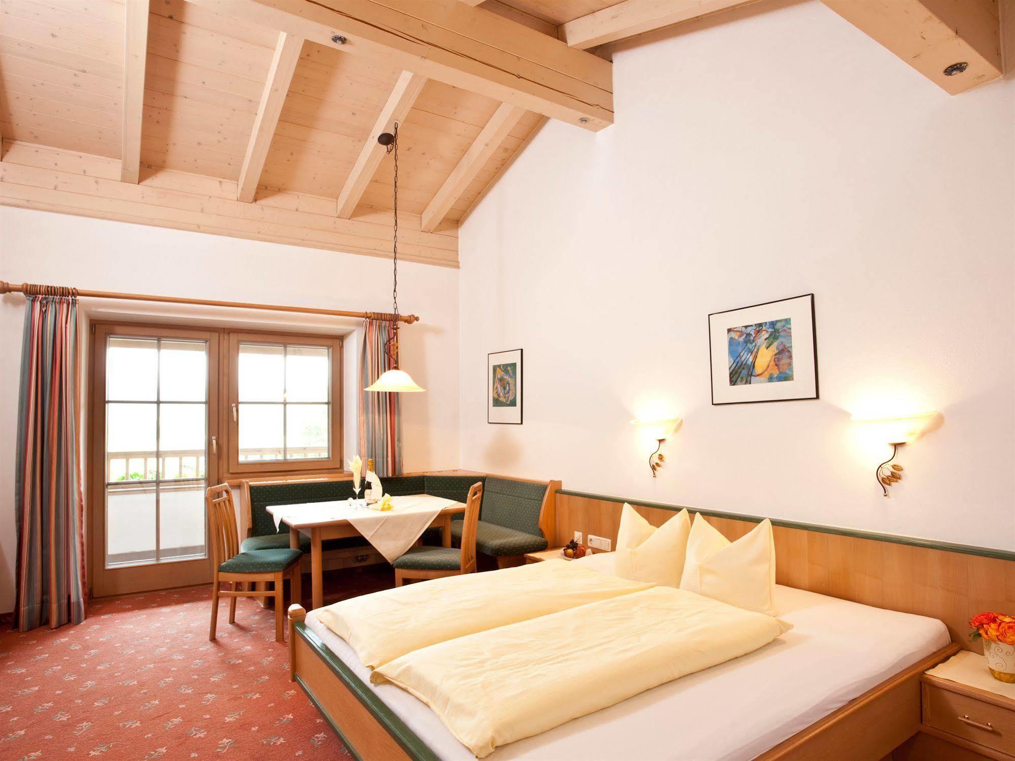 Erlebnishotel Kitzbuehler Horn Oberndorf in Tirol Luaran gambar