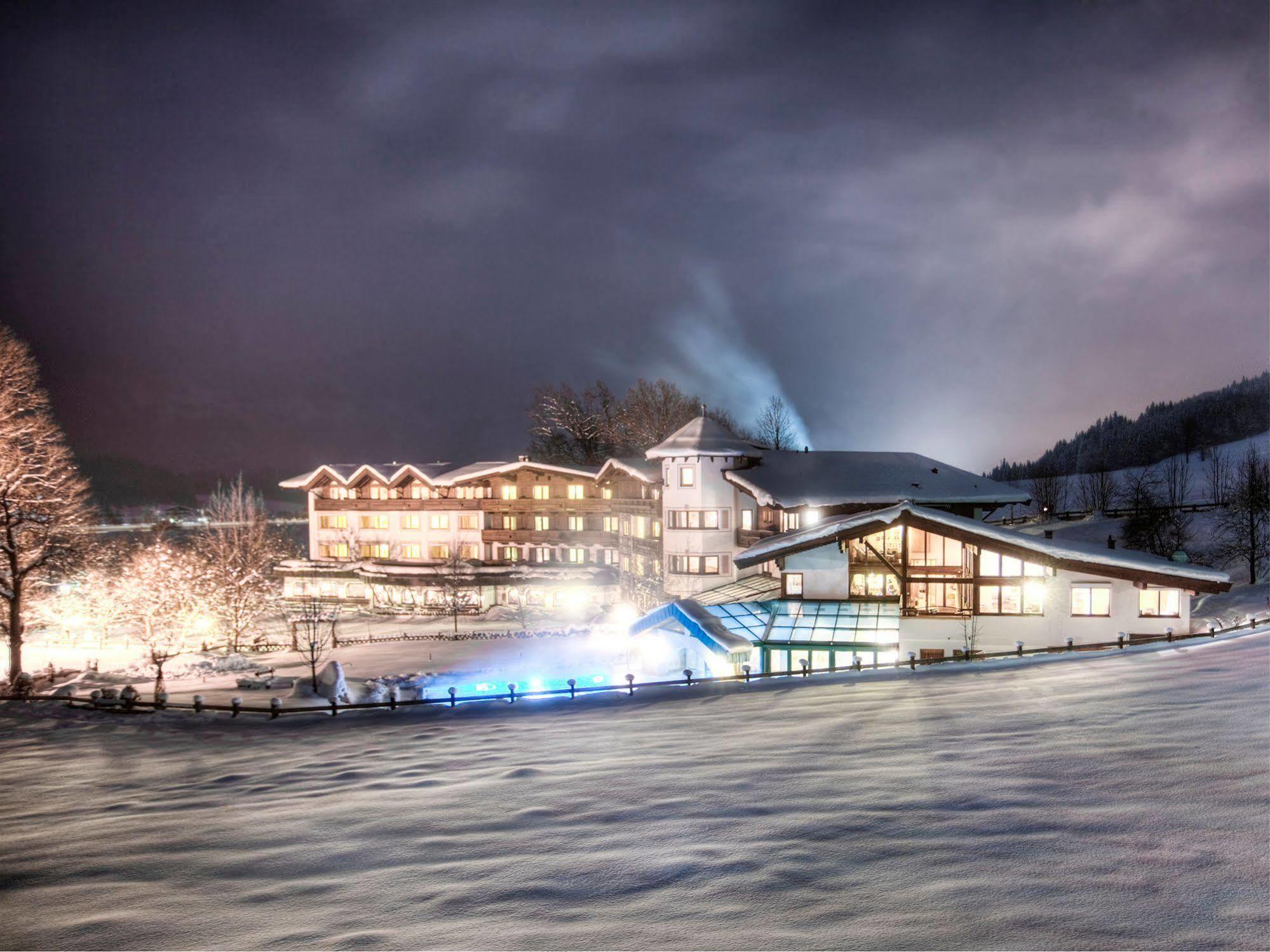 Erlebnishotel Kitzbuehler Horn Oberndorf in Tirol Luaran gambar