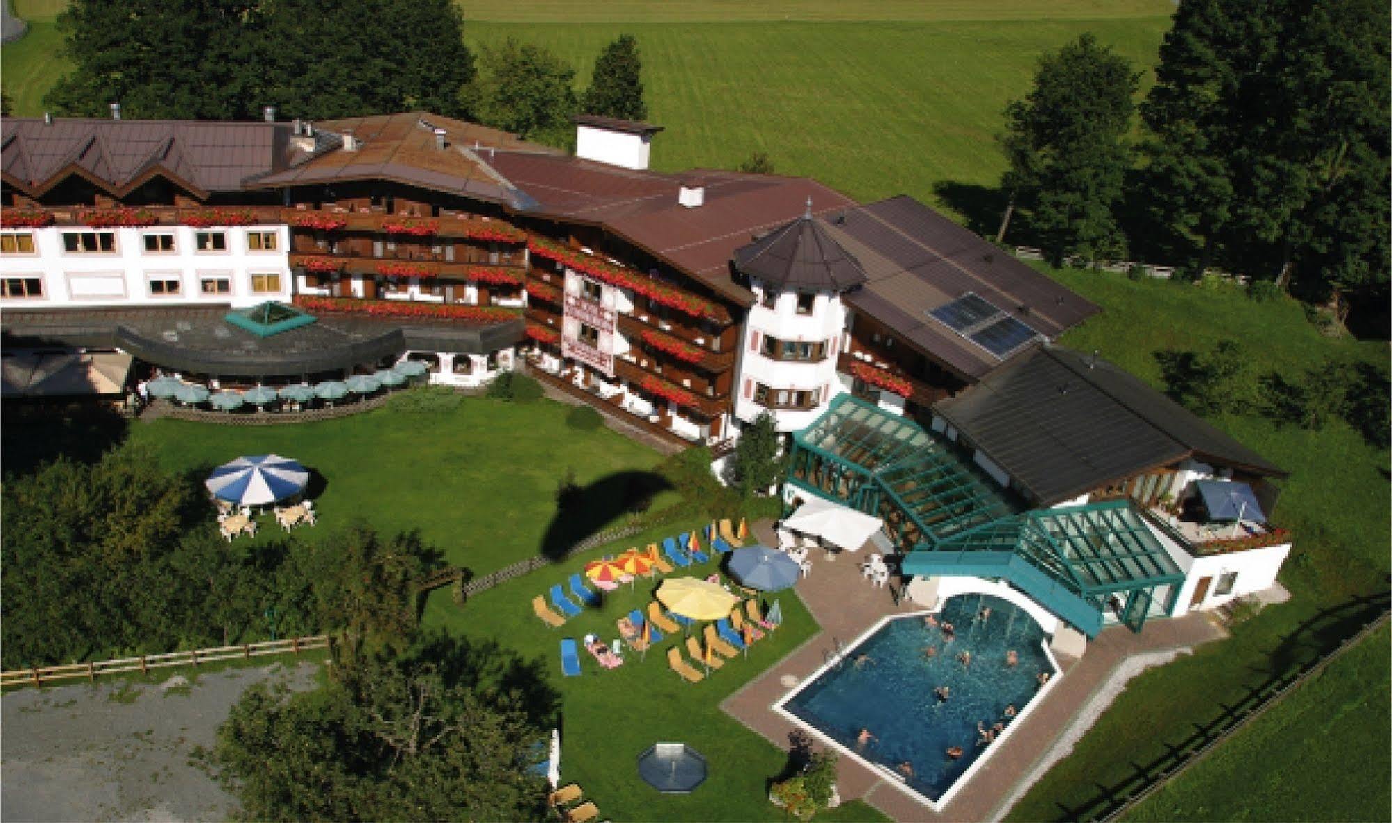 Erlebnishotel Kitzbuehler Horn Oberndorf in Tirol Luaran gambar
