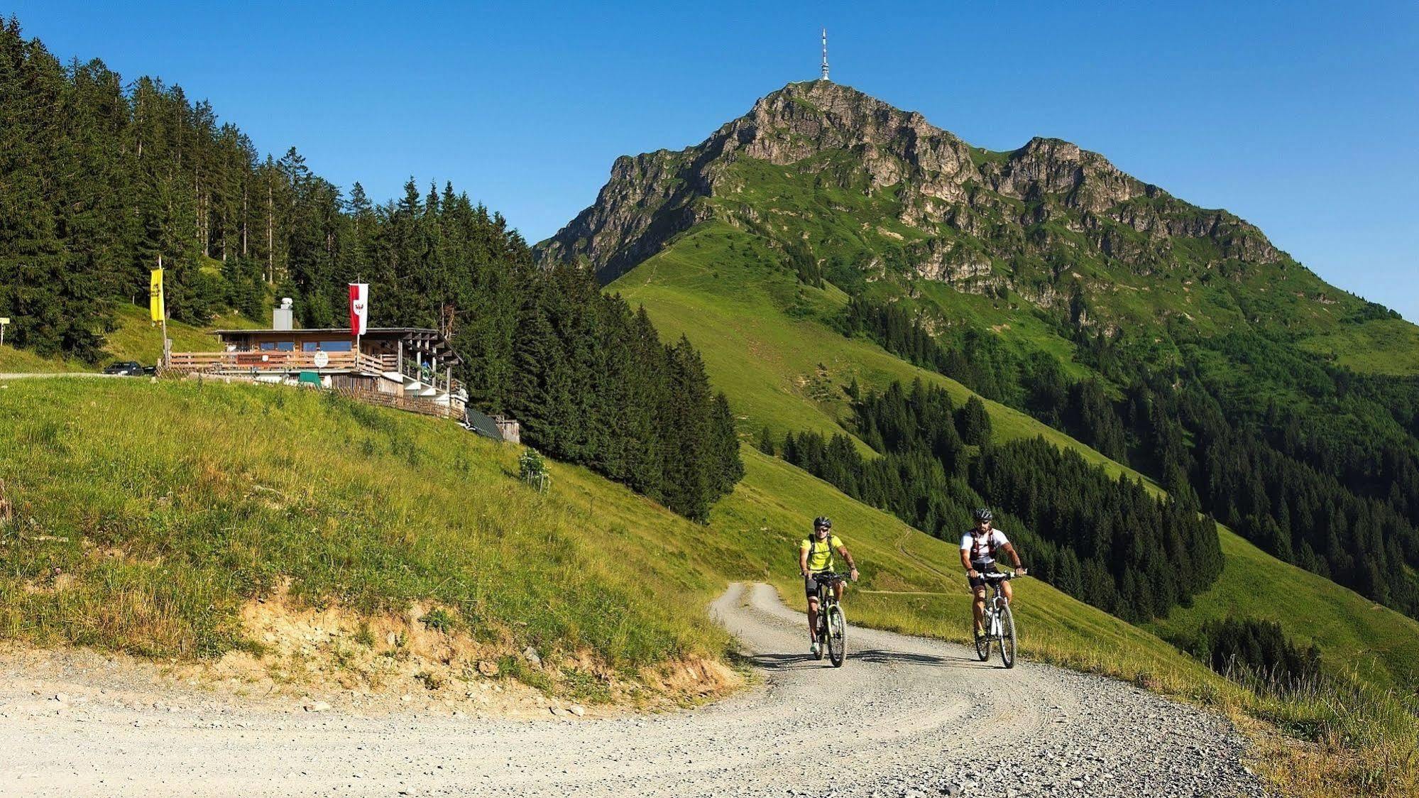 Erlebnishotel Kitzbuehler Horn Oberndorf in Tirol Luaran gambar